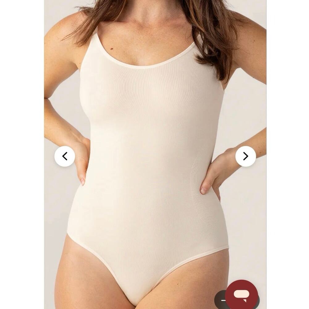 Shapermint Essentials Beige Small All Day Every Day Scoop Neck Bodysuit 95001